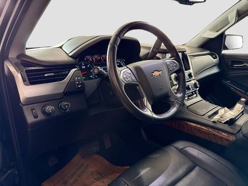 Used 2020 Chevrolet Tahoe Premier AWD/4WD image 9