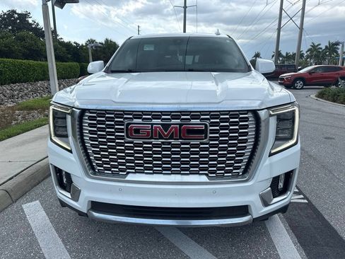 Used 2022 GMC Yukon Denali AWD/4WD image 2