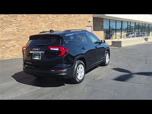 Certified 2023 GMC Terrain SLE w/ Driver Convenience Package image 7