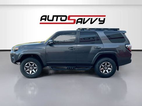 Used 2020 Toyota 4Runner SR5 Premium w/ Moonroof Package AWD/4WD image 4
