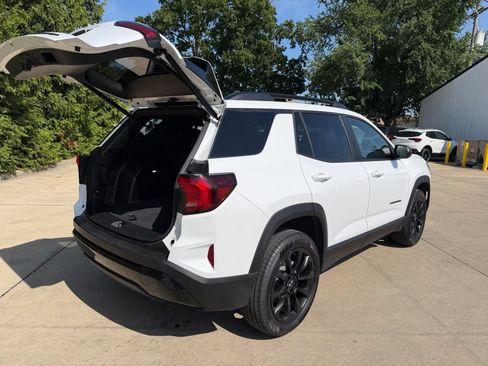 Used 2025 GMC Terrain Elevation w/ Elevation Premium Package AWD/4WD image 13
