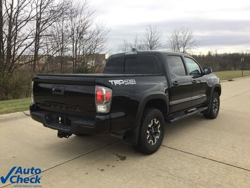 Used 2023 Toyota Tacoma TRD Off-Road w/ Advanced Technology Package image 3