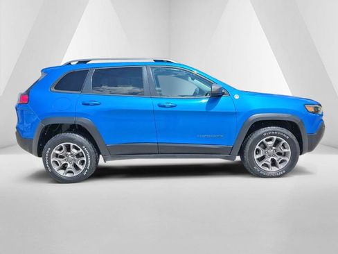 Used 2021 Jeep Cherokee Trailhawk AWD/4WD image 4