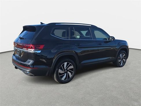 New 2026 Volkswagen Atlas SE image 5