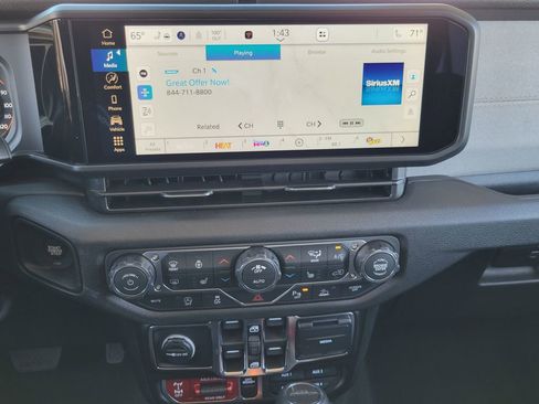 New 2026 Jeep Gladiator Willys image 8