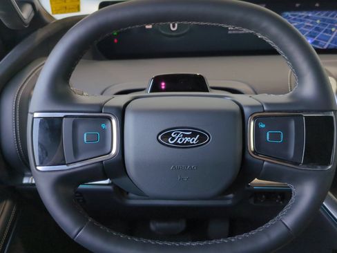 Used 2026 Ford Expedition Max Platinum w/ Stealth Appearance Package AWD/4WD image 35