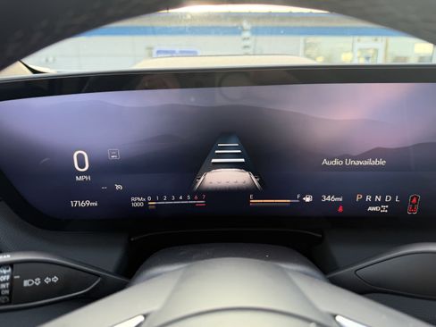 Used 2025 Buick Enclave Preferred image 18