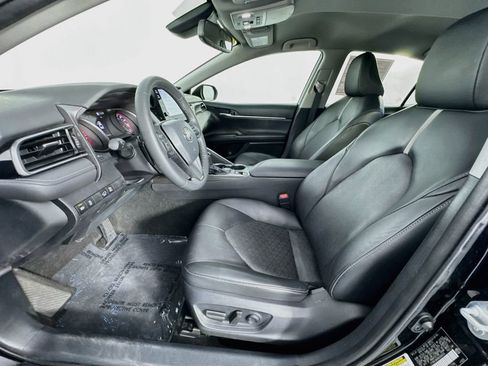 Used 2022 Toyota Camry XSE FWD image 12