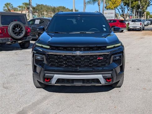 Certified 2025 Chevrolet Traverse Z71 w/ Driver Confidence Package image 2