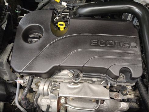 Used 2023 Chevrolet Equinox Premier AWD/4WD image 30