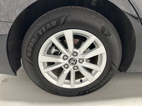 Used 2025 Toyota Camry LE image 65