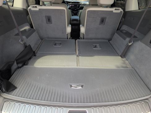 Used 2020 Cadillac XT6 Premium Luxury FWD image 10