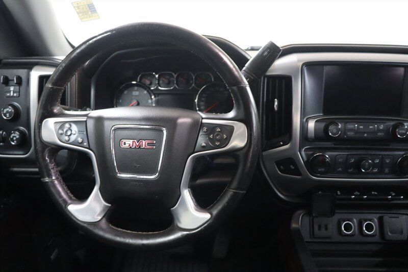 Used 2018 GMC Sierra 1500 SLT w/ SLT Premium Package AWD/4WD image 10
