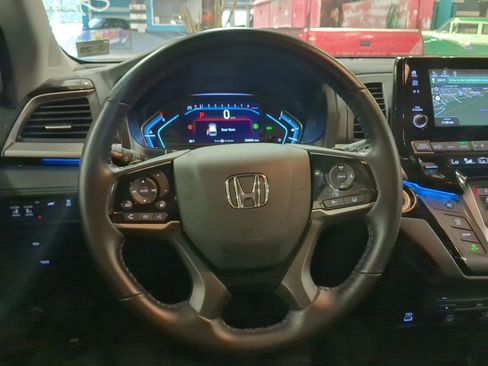 Used 2024 Honda Odyssey Touring image 11