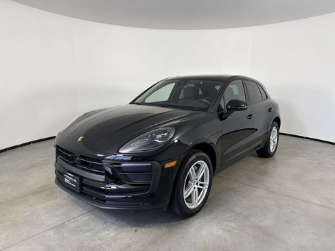 Certified 2024 Porsche Macan Turbo AWD/4WD image 1