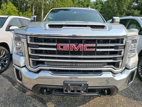 Used 2022 GMC Sierra 2500 SLT w/ X31 Off-Road Package AWD/4WD image 3