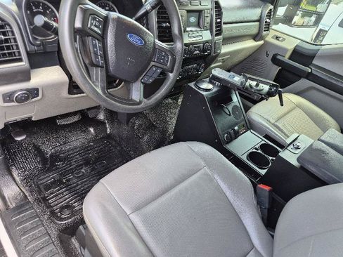 Used 2021 Ford F250 XL w/ Power Equipment Group RWD image 8