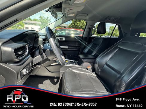 Used 2021 Ford Explorer XLT w/ Equipment Group 202A AWD/4WD image 29