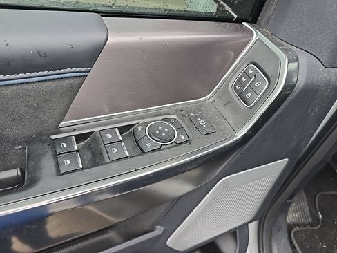 Used 2026 Ford F250 Platinum AWD/4WD image 9