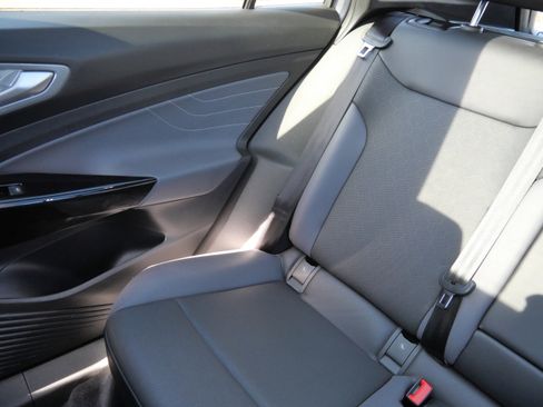 Used 2023 Volkswagen ID.4 Pro S image 12