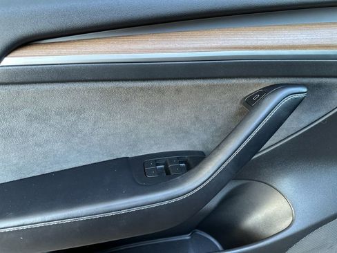 Used 2022 Tesla Model 3 Base image 11