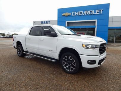 Used 2025 RAM 1500 Laramie w/ Sport Appearance Package