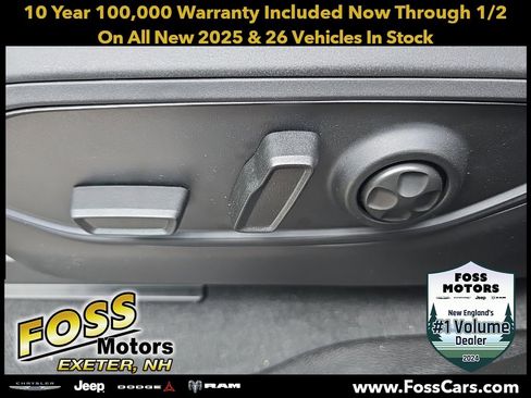 New 2025 Jeep Grand Cherokee Laredo X image 21