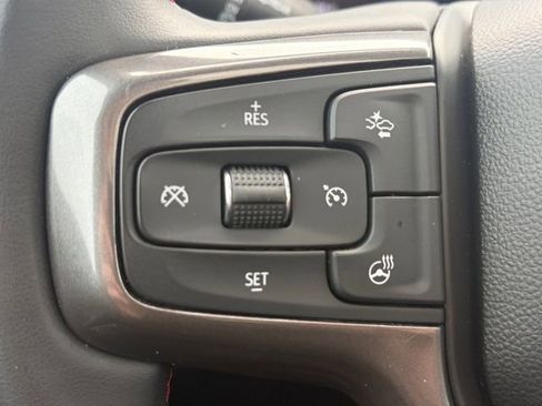 Used 2023 Chevrolet Suburban RST w/ Luxury Package image 6