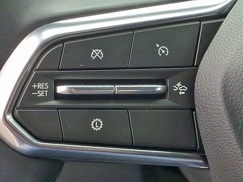 Used 2026 Chevrolet Equinox LT FWD image 21