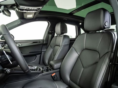 New 2026 Porsche Macan S image 5