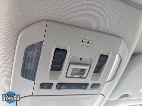 Used 2020 Toyota Highlander XLE image 38