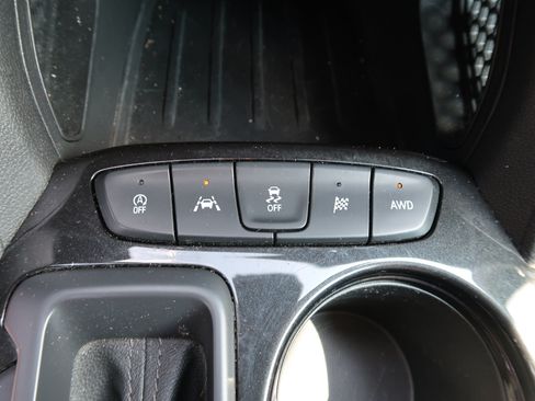 Used 2024 Chevrolet TrailBlazer LT AWD/4WD image 32