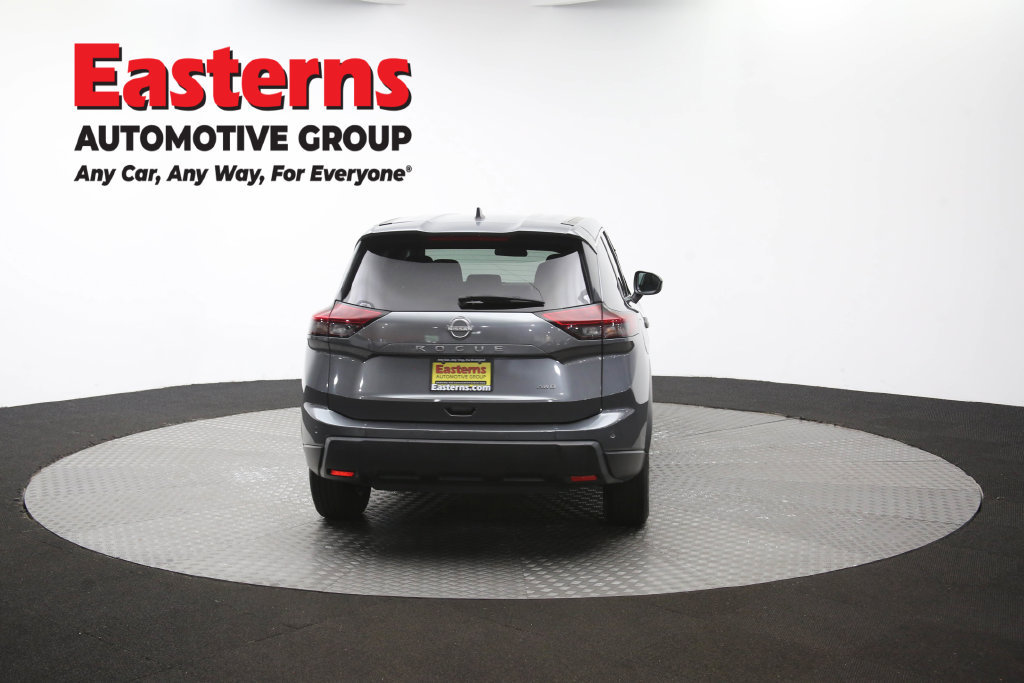 Used 2024 Nissan Rogue S AWD/4WD image 40