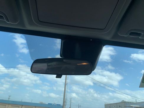 Used 2022 Nissan Frontier SV image 19