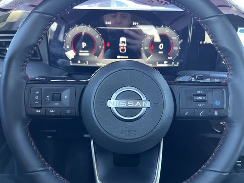 Certified 2025 Nissan Kicks SR w/ SR Premium Package image 20