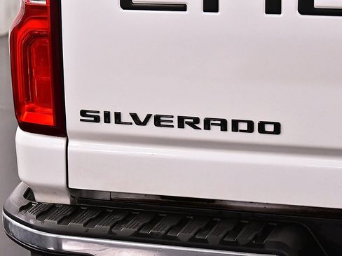 Used 2022 Chevrolet Silverado 2500 LTZ w/ LTZ Plus Package image 13