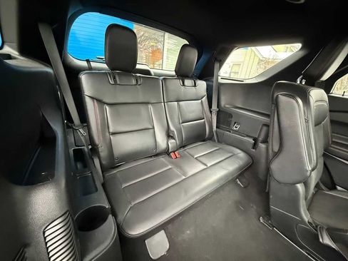 Used 2024 Ford Explorer ST-Line w/ Class IV Trailer Tow Package image 36