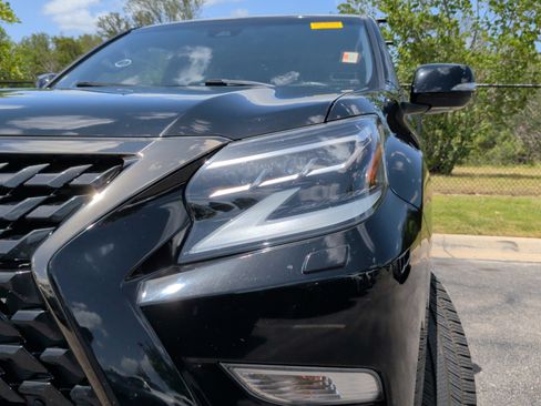 Used 2023 Lexus GX 460 w/ Black Line Special Edition AWD/4WD image 3