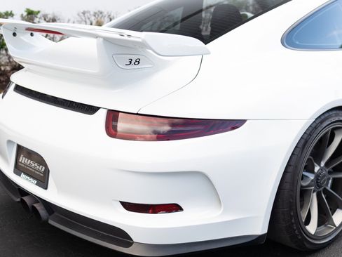 Used 2015 Porsche 911 GT3 image 18