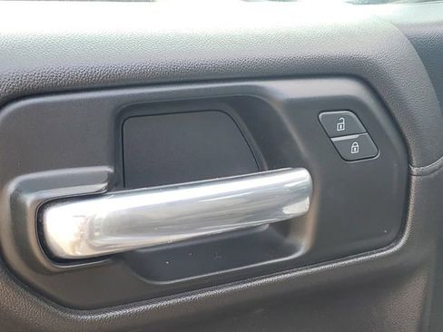 Used 2019 GMC Sierra 1500 SLE image 19