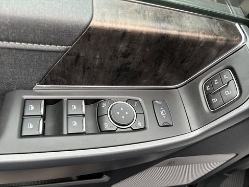 Used 2024 Ford F350 Lariat w/ Camper Package image 16