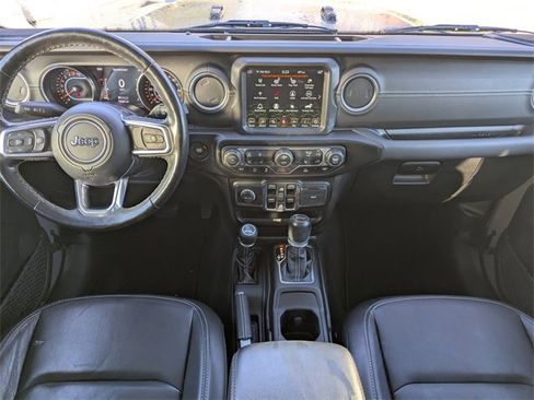 Used 2022 Jeep Wrangler Unlimited Sahara w/ Cold Weather Group image 16