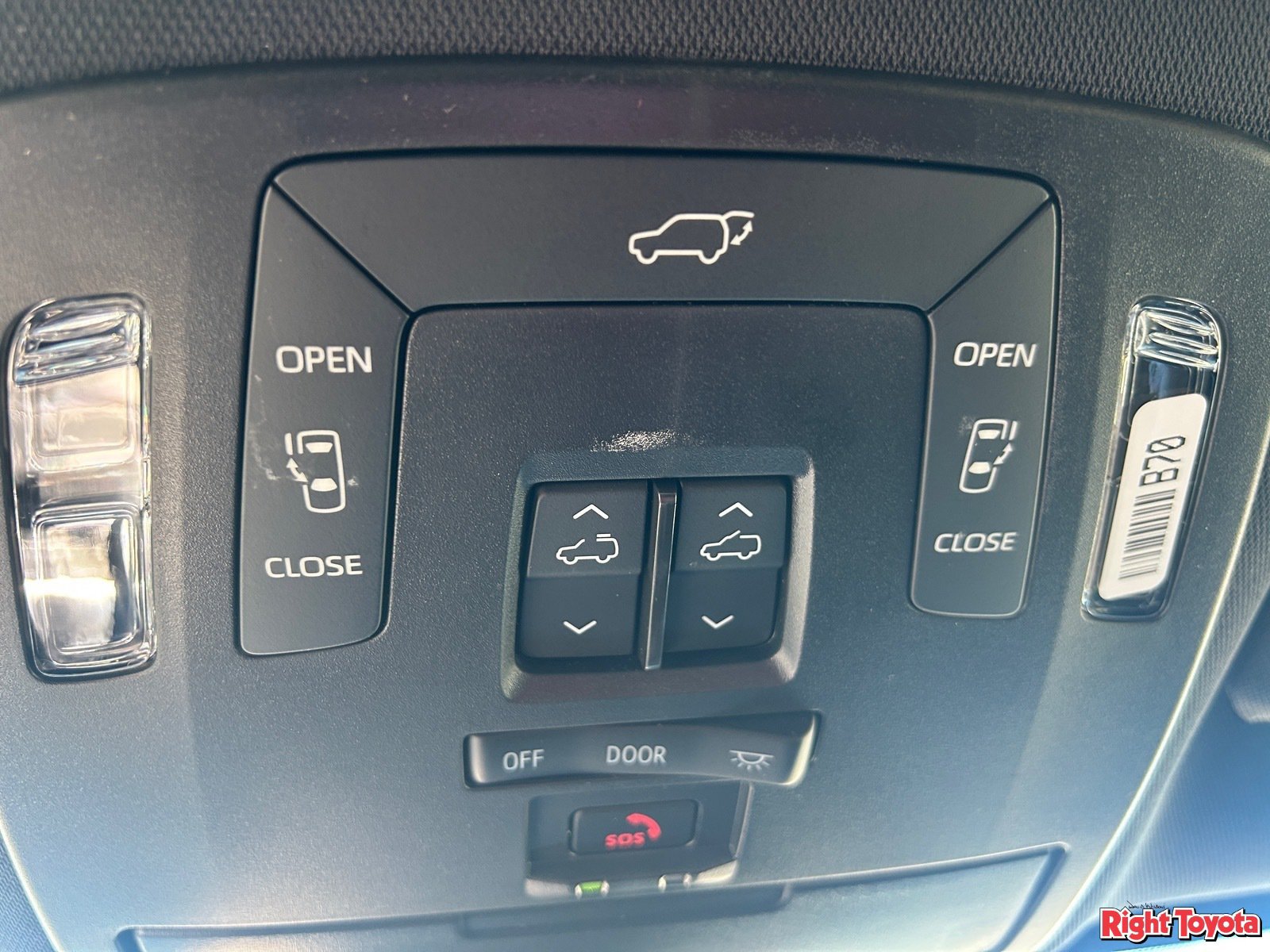 New 2026 Toyota Sienna XLE Woodland Edition AWD/4WD image 29
