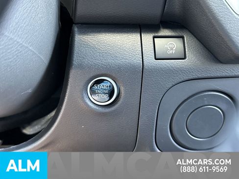 Certified 2025 Nissan Frontier SV w/ SV Convenience Package image 6