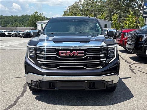 Certified 2026 GMC Sierra 1500 SLT w/ SLT Premium Plus Package AWD/4WD image 3