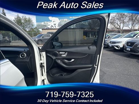 Used 2021 Mercedes-Benz GLC 300 4MATIC image 37
