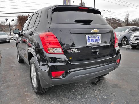 Used 2020 Chevrolet Trax LS w/ Tint and Cruise Package image 7