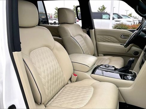Certified 2023 INFINITI QX80 Sensory w/ Cargo Package AWD/4WD image 28