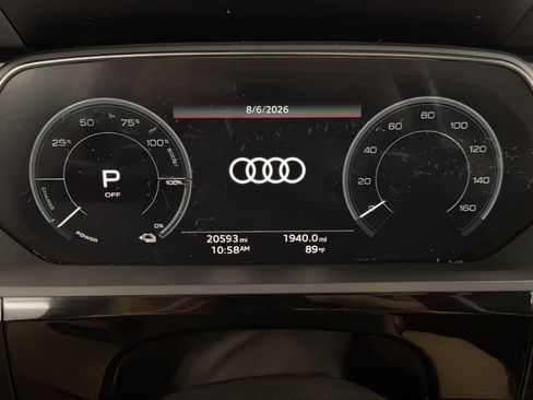 Used 2024 Audi Q8 e-tron Premium Plus w/ Premium Plus Package AWD/4WD image 22