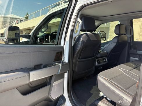 Used 2025 Ford F250 Lariat w/ Tremor Off-Road Package AWD/4WD image 25